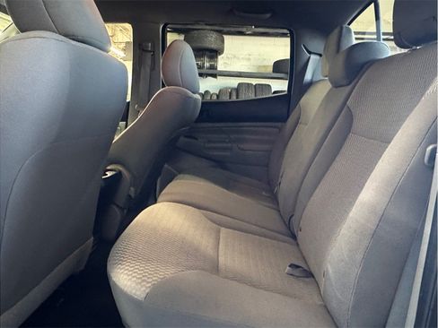 Used 2014 Toyota Tacoma 2WD Double Cab w/ Convenience Package image 19
