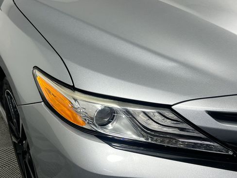 Used 2020 Toyota Camry XSE FWD image 7