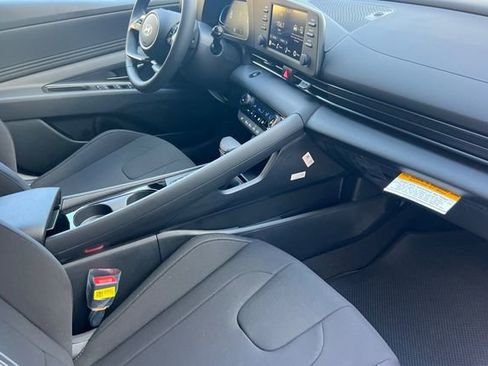New 2026 Hyundai Elantra SEL Sport Premium FWD image 14