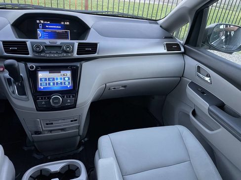 Used 2016 Honda Odyssey SE image 28