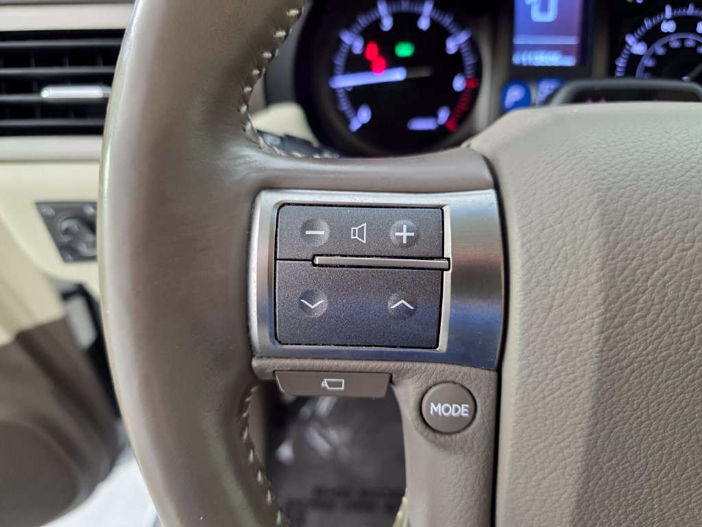 Used 2018 Lexus GX 460 Luxury AWD/4WD image 19