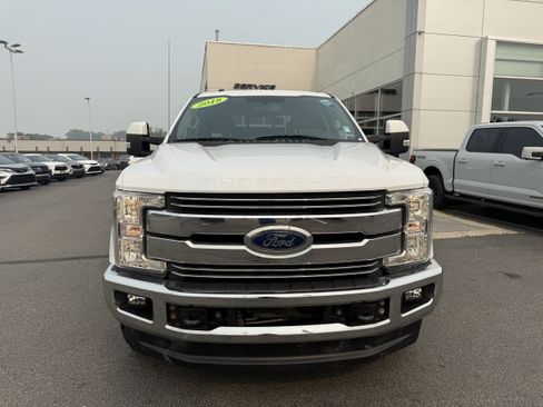 Used 2018 Ford F250 Lariat w/ Lariat Ultimate Package AWD/4WD image 8
