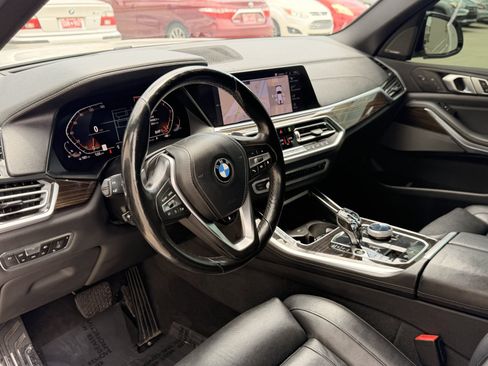 Used 2019 BMW X5 xDrive50i w/ Luxury Seating Package AWD/4WD image 11