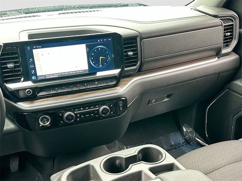 Used 2023 Chevrolet Silverado 1500 LT image 23