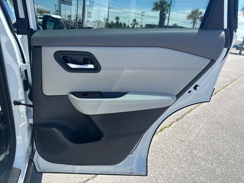 Used 2026 Nissan Rogue Dark Armor FWD image 15