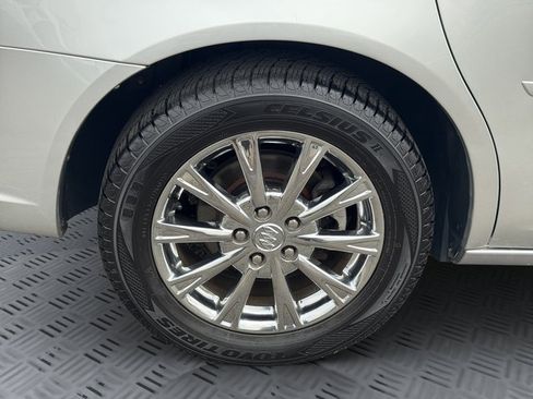 Used 2009 Buick Lucerne CXL image 30