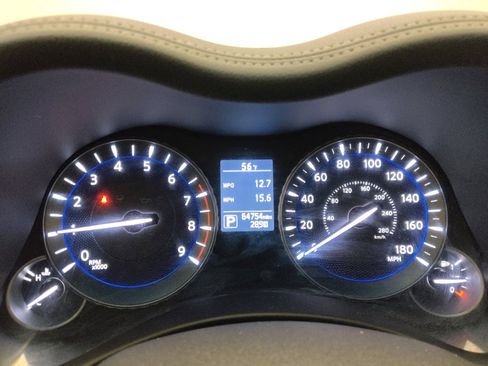 Used 2015 INFINITI Q70 L 5.6 w/ V8 Deluxe Technology Package image 23