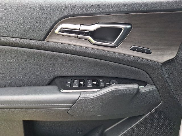 Certified 2024 Kia Sportage X-Pro AWD/4WD image 12