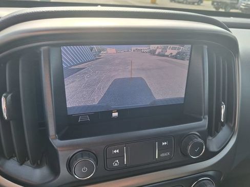 Used 2021 Chevrolet Colorado Z71 w/ Safety Package AWD/4WD image 23