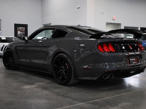 Used 2018 Ford Mustang Shelby GT350R w/ GT350R Equipment Group 920A image 4