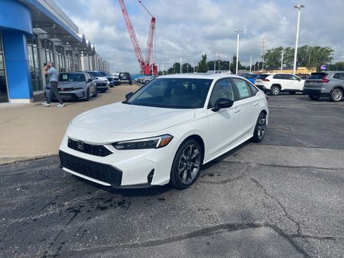 New 2026 Honda Civic image 2