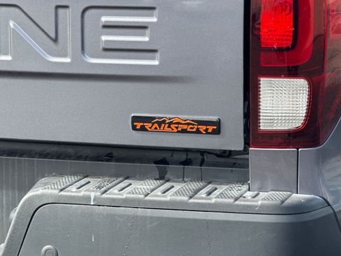 Used 2025 Honda Ridgeline TrailSport image 32
