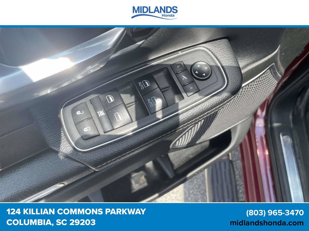 Used 2019 RAM 1500 Laramie AWD/4WD image 15