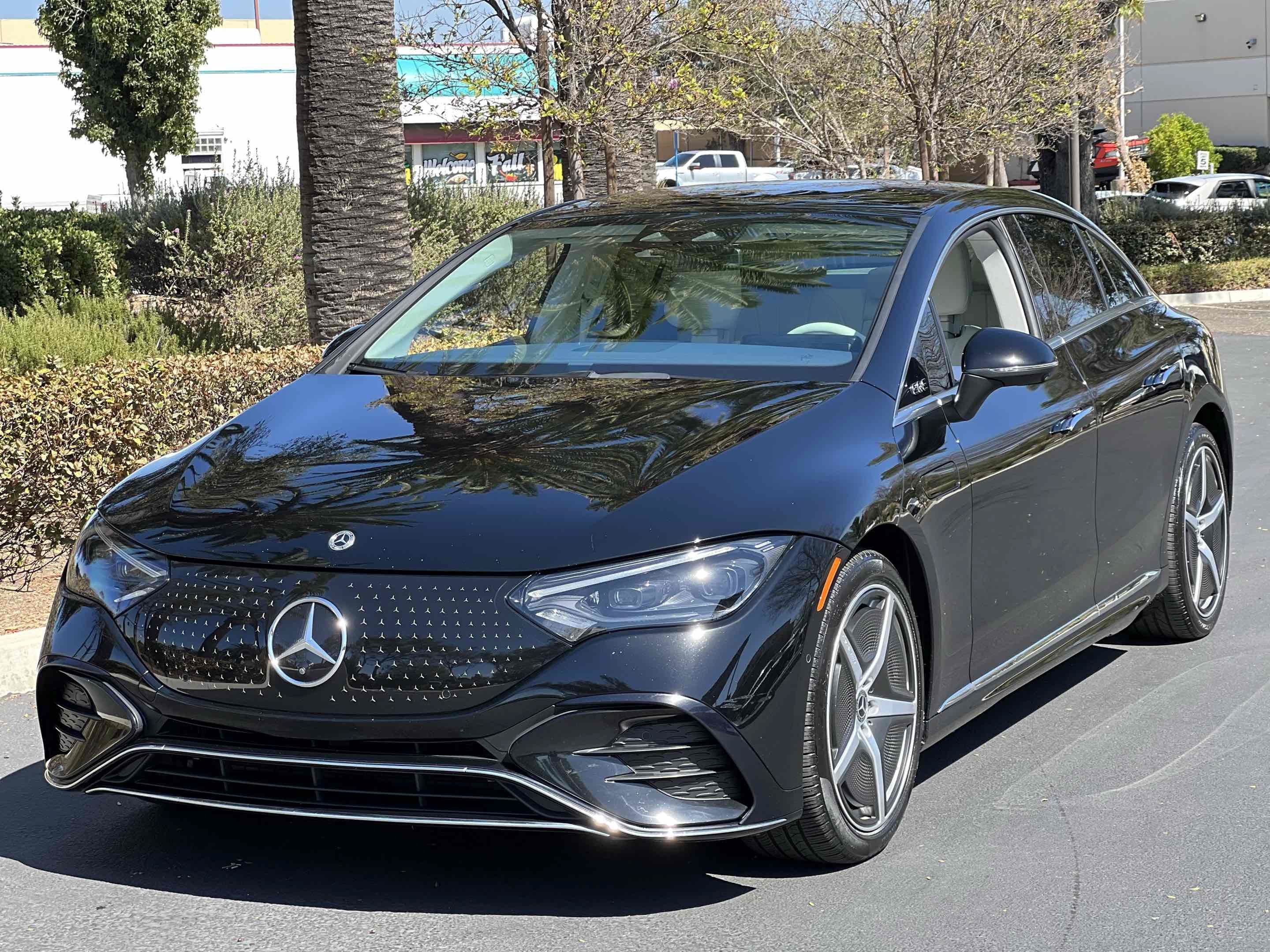 Used 2023 Mercedes-Benz EQE 350+ 4MATIC Sedan w/ Exclusive Trim Package image 22