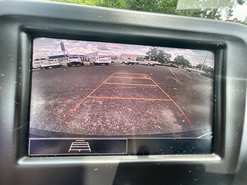 Used 2023 Chevrolet Equinox LT FWD image 15