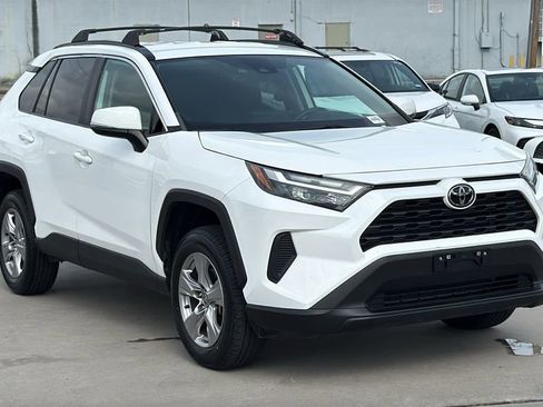 Used 2023 Toyota RAV4 XLE image 7