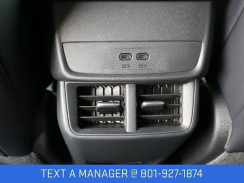 New 2026 GMC Terrain AT4 w/ Technology Package II AWD/4WD image 17