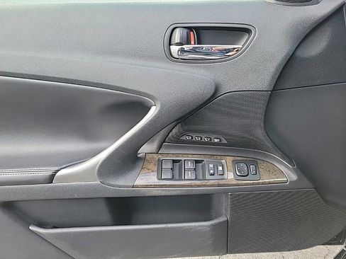 Used 2013 Lexus IS 250C image 20