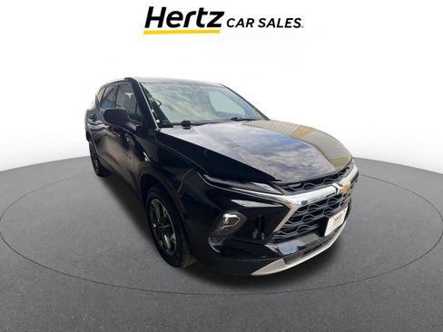 Used 2025 Chevrolet Blazer LT FWD image 1
