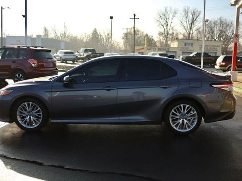 Used 2018 Toyota Camry XLE w/ Driver Assist Package FWD image 8