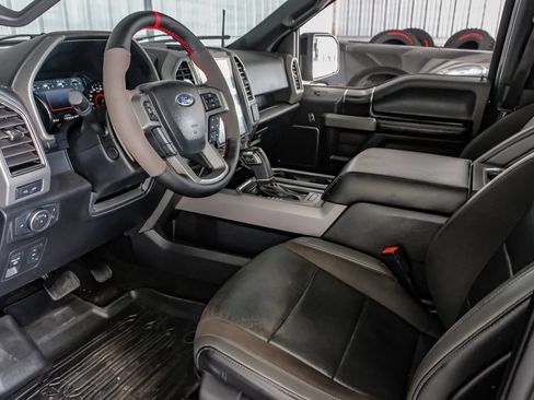 Used 2019 Ford F150 Raptor w/ Equipment Group 802A Luxury AWD/4WD image 14