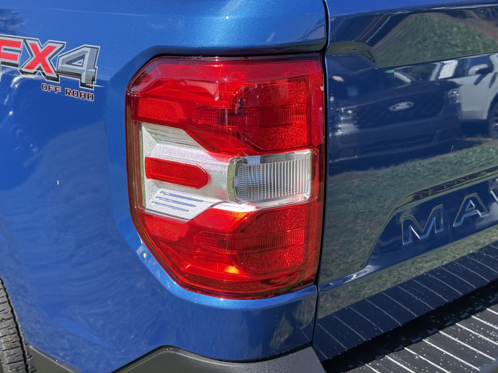 Used 2024 Ford Maverick XLT w/ XLT Luxury Package AWD/4WD image 11