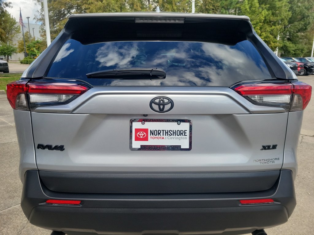 Certified 2025 Toyota RAV4 XLE Premium FWD image 5