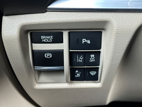 Used 2017 Acura MDX SH-AWD w/ Advance Package image 31