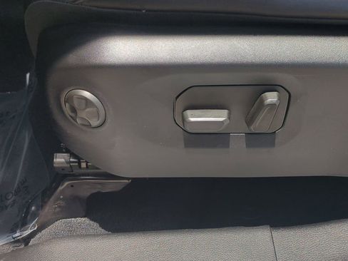 Used 2024 Jeep Wrangler High Altitude AWD/4WD image 21