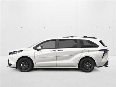 New 2026 Toyota Sienna XLE Woodland Edition image 3