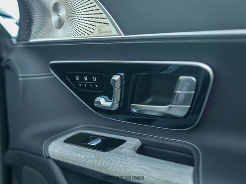 Used 2025 Mercedes-Benz SL 55 AMG 4MATIC image 40