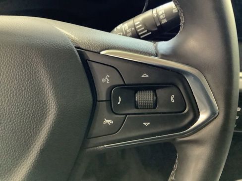 Used 2025 Chevrolet Trax LT w/ Driver Confidence Package image 14