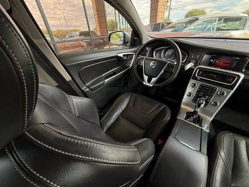 Used 2017 Volvo S60 T5 Dynamic w/ Vision Package image 45