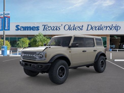 New 2025 Ford Bronco Badlands image 1