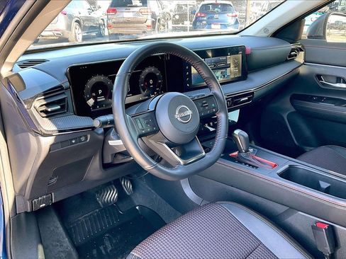 Used 2025 Nissan Kicks SR image 14