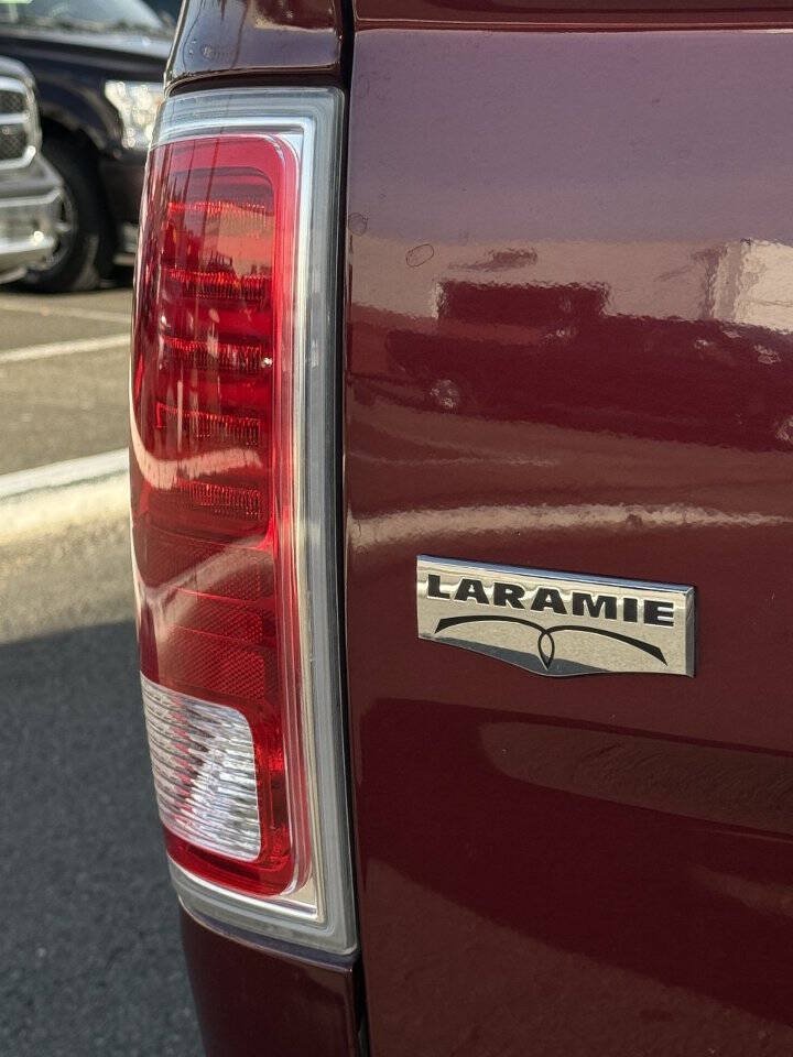 Used 2018 RAM 1500 Laramie AWD/4WD image 14