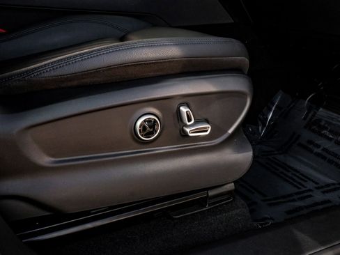 Used 2023 Maserati Grecale GT AWD/4WD image 40
