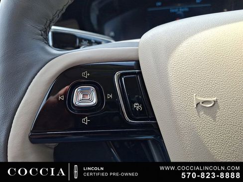 Certified 2023 Lincoln Corsair Reserve AWD/4WD image 22