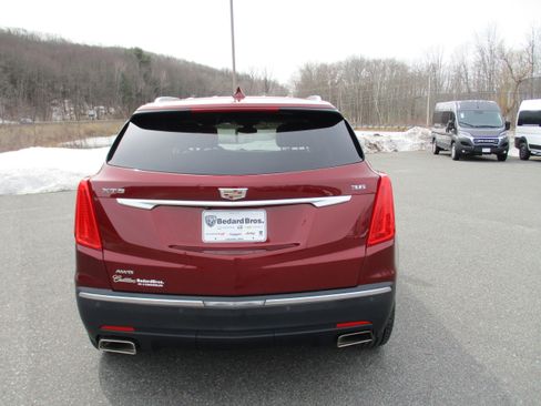 Used 2017 Cadillac XT5 Luxury w/ Driver Awareness Package image 6