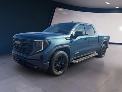 Used 2024 GMC Sierra 1500 Elevation w/ LPO, Elevation Black Package
