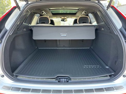 New 2026 Volvo XC60 B5 Plus w/ Climate Package image 14