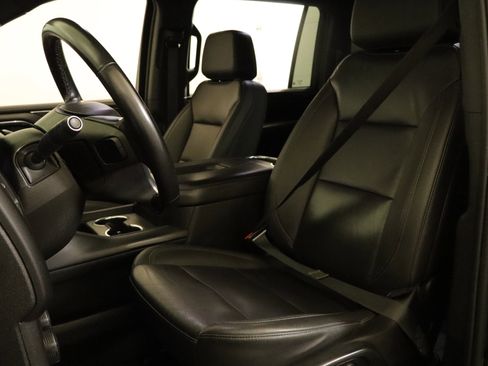 Used 2024 Chevrolet Suburban Z71 AWD/4WD image 23