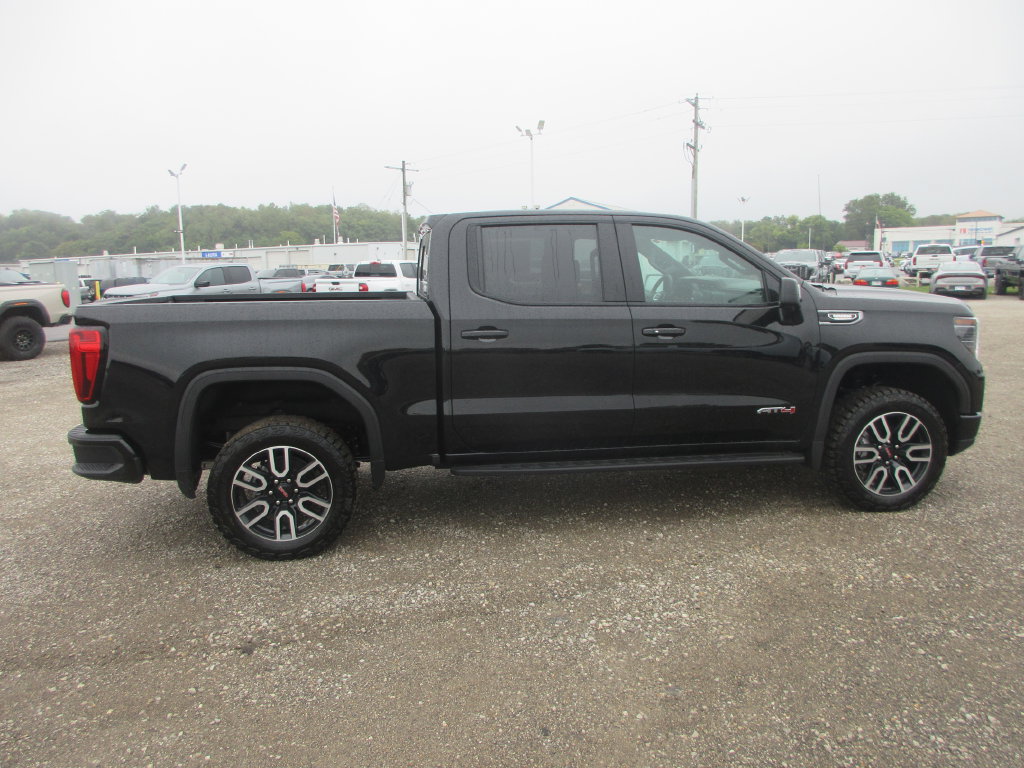 New 2026 GMC Sierra 1500 AT4 w/ AT4 Premium Package AWD/4WD image 3