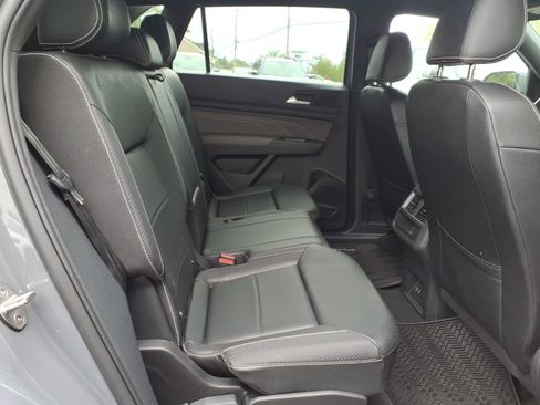 Certified 2023 Volkswagen Atlas Cross Sport SEL AWD/4WD image 12