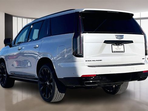 New 2026 Cadillac Escalade Platinum Sport w/ LPO, ONYX Package image 3