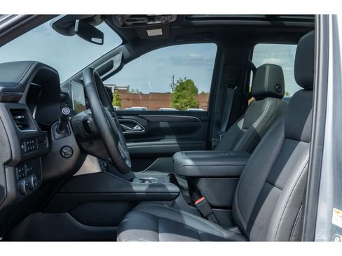 Used 2024 Chevrolet Tahoe Z71 w/ Luxury Package image 11