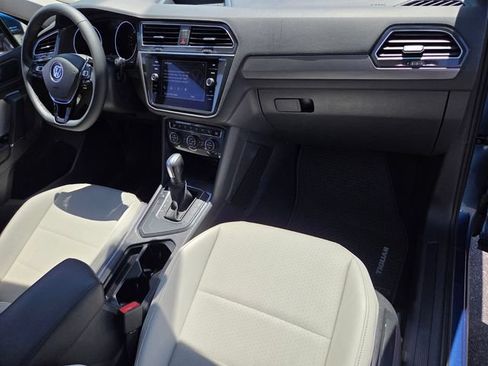 Certified 2020 Volkswagen Tiguan SE FWD image 16