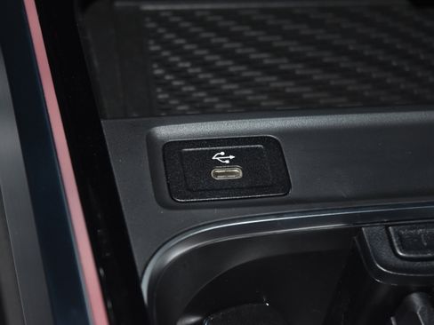 New 2026 Mercedes-Benz GLB 250 4MATIC image 13