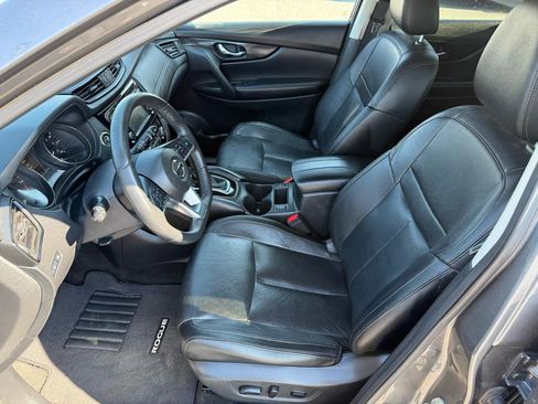 Used 2019 Nissan Rogue SL image 11