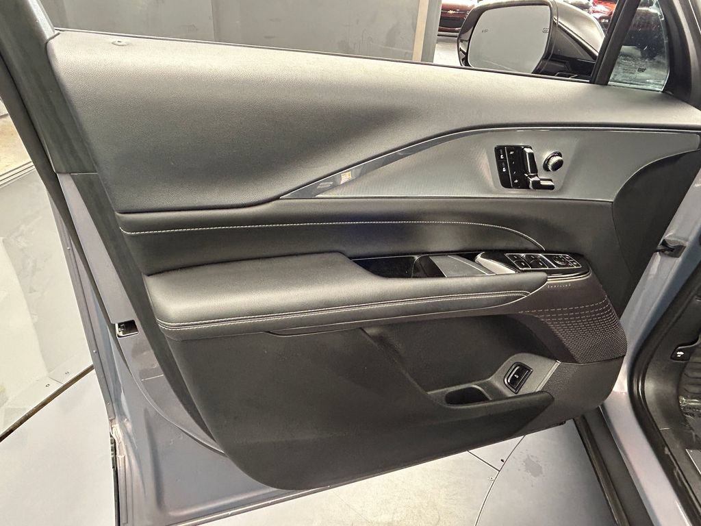 Used 2024 Cadillac Lyriq Tech RWD image 54